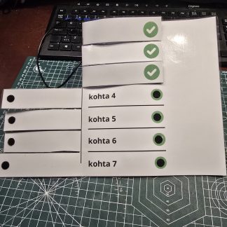 Laminoitu muistilista omilla teksteilläsi